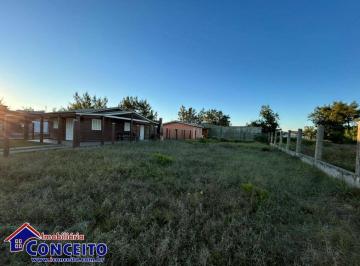 Terreno · 300m² · T61 - Terreno com 300m² localizado na beira mar no Balneário Marisul