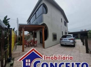 Casa · 113m² · 3 Quartos · 1 Vaga · C1027 - Excelente residência com anexo a 170 metros do mar