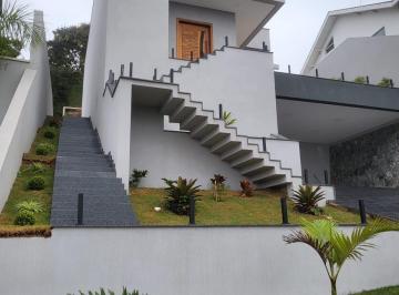 Casa · 450m² · 3 Quartos · 6 Vagas · BELÍSSIMA CASA ALTO PADRÃO CONDOMÍNIO ARUJA