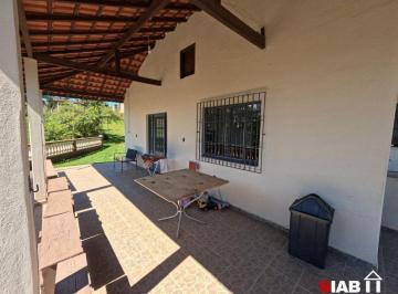 Rural · 3500m² · 2 Quartos · 5 Vagas · Chácara linda com churrasqueira e picina