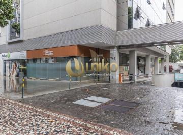 Comercial · 421m² · 13 Vagas · Andar a venda na região hospitalar