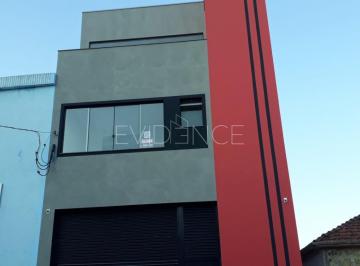 Comercial · 140m² · Sobreloja com Elevador!