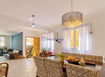 Casa · 129m² · 3 Quartos · 3 Vagas · Casa à venda com 3 quartos, 1 suíte e 3 vagas, no Bosque da Saúde