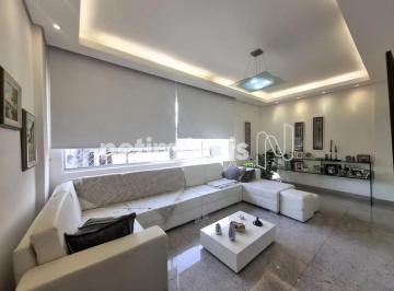 Apartamento · 110m² · 3 Quartos · 1 Vaga · Apartamento de 3quartos reformado no Sion