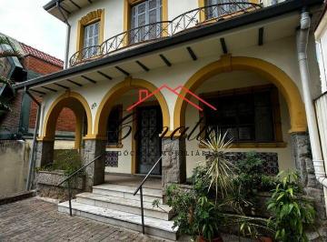 Casa · 320m² · CASA ANTIGA PARA REFORMA COM DETALHES ESPECIAIS E PRÓXIMO AO METRO VILA MARIANA.