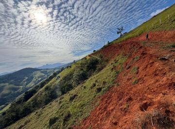 cijybk2ytjhzdlknjdlmge2_md · Uma Vista que Poucos Terrenos Conseguem Entregar na Serra da Mantiqueira