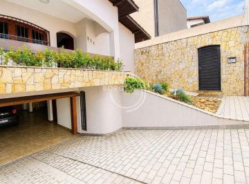 Casa · 310m² · 4 Quartos · 3 Vagas · Casa Térrea à venda 310m² , 4 quartos, 5 banheiros, garagem coberta 3 carros.