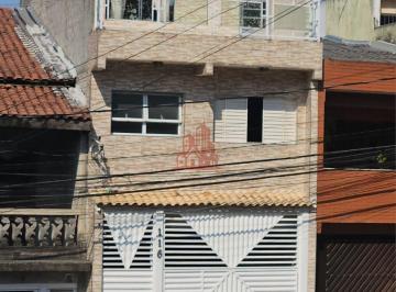 Casa · 342m² · 3 Quartos · 4 Vagas · Sobrado à Venda em Barueri/SP – 3 Suítes, Hidromassagem e 4 Vagas Cobertas