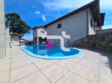 Casa · 115m² · 4 Quartos · 2 Vagas · Casa à venda no bairro Real Parque | São José – SC 4 dormitórios (1 suíte) | Piscina