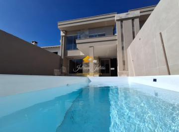 Foto 01 · CASA DUPLEX COM 3 SUÍTES E PISCINA A VENDA NO BAIRRO RECREIO EM RIO DAS OSTRAS RJ