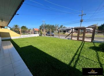 437623.jpg · Casa 3 Dormitórios á venda em Tramandaí- Bairro Zona Nova