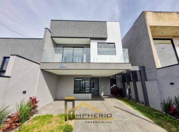 Foto 02 · Sobrado de Luxo à Venda em Araucária-PR - 3 Quartos, 1 Suíte, 2 Salas, 2 Banheiros, 3 Vagas de Garag