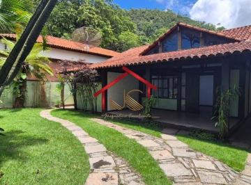 Casa · 300m² · 5 Quartos · 4 Vagas · Casa Linear em Itacoatiara, Niterói/RJ