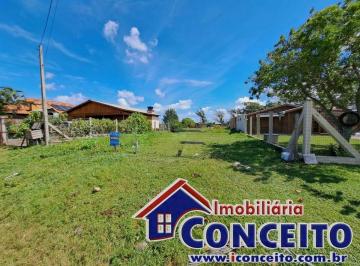Terreno · 300m² · T11 - Excelente lote medindo 300m² localizado em região de moradores