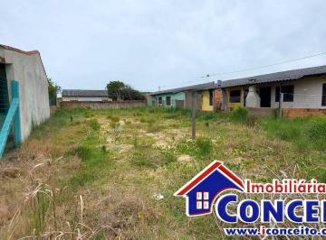 Terreno · 300m² · T58 - Ótimo terreno medindo 300m² localizado a 500 m do mar