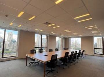 Comercial · 900m² · 26 Vagas · Sala comercial na Avenida Magalhães de Castro, N. 4800 - Conjunto 91 • 900 m²