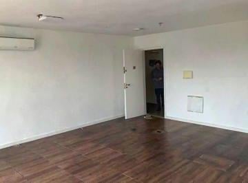 Comercial · 80m² · 1 Vaga · Sala comercial na Rua Vieira de Morais, N. 1321 - Conjunto 31 • 80 m²