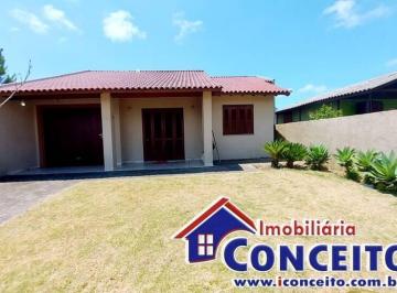 Casa · 300m² · 3 Quartos · 1 Vaga · C265 - Excelente residência localizada no balneário Nordeste
