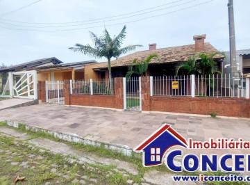 Casa · 150m² · 3 Quartos · 2 Vagas · C554 - Linda residência localizada próxima ao mar em Mariluz