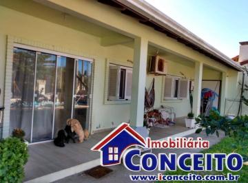 Casa · 167m² · 3 Quartos · 1 Vaga · C1025 - Linda residência a 750 metros do mar no Centro de Imbé/RS
