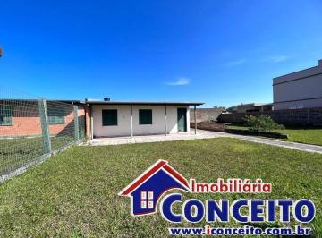 Casa · 130m² · 3 Quartos · 1 Vaga · C703 - Residência em ótima localização no balneário Mariluz