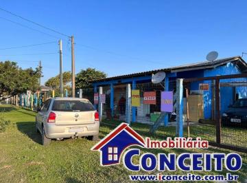 Casa · 200m² · 6 Quartos · 3 Vagas · C708 - Residências em ótima localização no balneário Mariluz