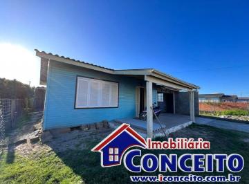 Casa · 90m² · 2 Quartos · 1 Vaga · C733 - Residência de madeira com 2 dormitórios no balneário Albatroz