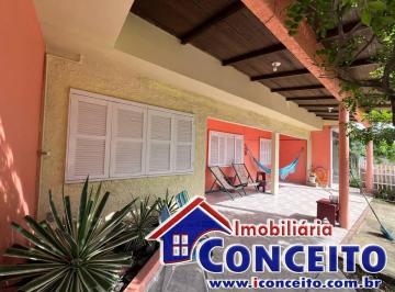 Casa · 156m² · 4 Quartos · 1 Vaga · C751 - Residência localizada a 90 metros do mar no balneário Imara