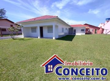 Casa · 200m² · 3 Quartos · 1 Vaga · C825 - Excelente residência a 350 metros do mar no balneário Mariluz