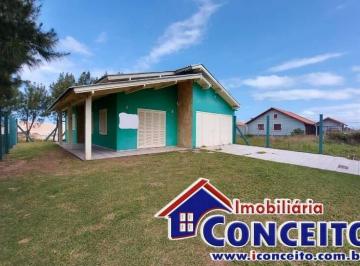 Casa · 300m² · 4 Quartos · 1 Vaga · C236 - Excelente residência a 70 metros do mar no balneário Presidente