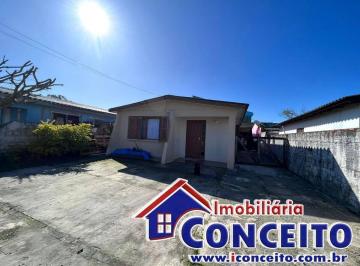 Casa · 89m² · 2 Quartos · 2 Vagas · C1100 - Residência em localização privilegiada no Centro de Imbé/RS