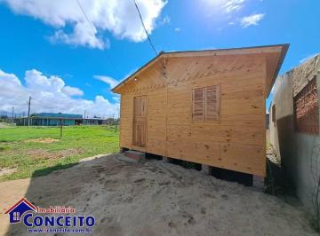 Casa · 30m² · 2 Quartos · C767 - Lindo chalé localizado em região de moradores no Balneário Marisul