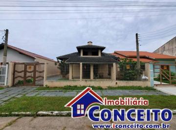 Casa · 170m² · 4 Quartos · 1 Vaga · C424 - Excelente residência localizada no Balneário Albatroz