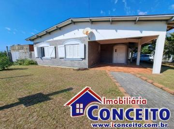 Casa · 153m² · 4 Quartos · 1 Vaga · C431 - Excelente residência composta de 04 dormitórios a 150 metros do mar