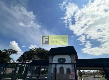 Casa · 268m² · 3 Quartos · 4 Vagas · Casa para venda em Condomínio Jardim Botânico de 268.00m² com 3 Quartos, 3 Suites e 4 Garagens