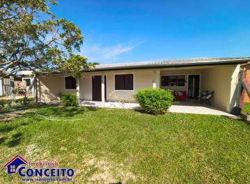Casa · 160m² · 5 Quartos · 1 Vaga · C272 - Excelente residência localizada no Balneário Presidente