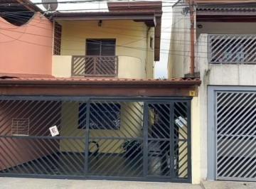 Casa · 294m² · 3 Quartos · 2 Vagas · Sobrado com 3 dormitórios em Osasco