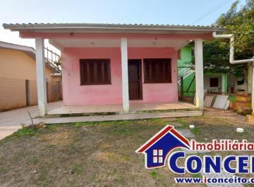 Casa · 85m² · 3 Quartos · 1 Vaga · C383 - Linda residência composta de 03 dormitórios a 250 metros do mar