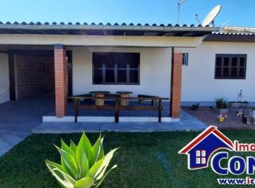 Casa · 156m² · 2 Quartos · 1 Vaga · C393 - Excelente residência a 200 metros do mar no balneário Harmonia