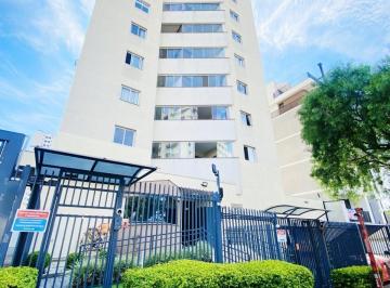 Apartamento · 77m² · 3 Quartos · 1 Vaga · Excelente apartamento no Capão Raso com 3 d