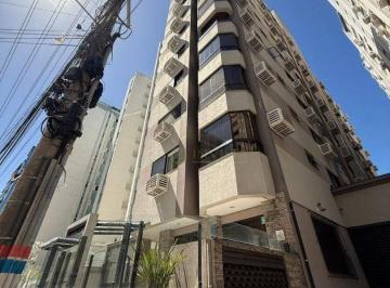 e383eafe8627bd645a753d393dea585c5b1d6c32 · Apartamento com 3 quartos e 2 vagas no Centro de Florianópolis.