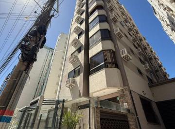 0d8393910d2001754d960cbd16f36d9e8b04423c · Apartamento com 3 quartos e 2 vagas no Centro de Florianópolis.