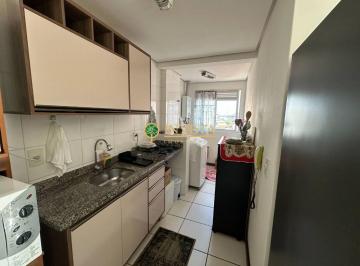 6f966e9bcc99278deb241c469a01fc8a75566171 · Apartamento em Barreiros com 2 quartos e Sacada com Churrasqueira.