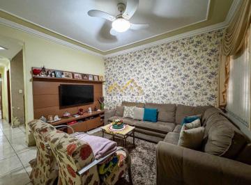 Casa · 200m² · 3 Quartos · Casa à venda - em Santa Terezinha