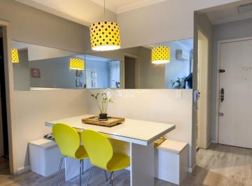 Apartamento · 60m² · 2 Quartos · Apartamento 2 dormitórios de 60m² na Cidade Baixa  excelente localização