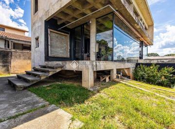 Casa · 440m² · 3 Quartos · 4 Vagas · Casa em construção, com vista para o Parque Tanguá