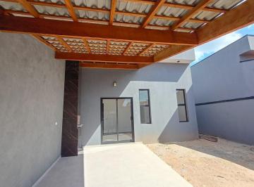 Casa · 95m² · 3 Quartos · 2 Vagas · Modernidade, conforto e praticidade em um só lugar!