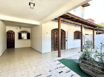 Casa de 4 quartos, Vitória · Casa duplex no Bairro Republica, 04 quartos, suíte, 2 vagas.