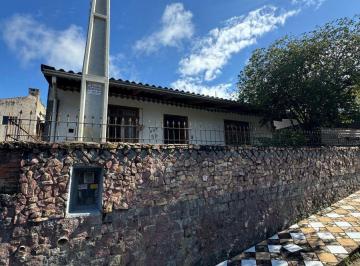Casa de 2 quartos, Blumenau · Casa de 246 m² com 2 quartos em venda em Itoupavazinha