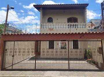 Casa de 3 quartos, São Paulo · Sobrado a Venda | 3dormitórios(3 suites) | 3 vagas | 170m² Tremembé